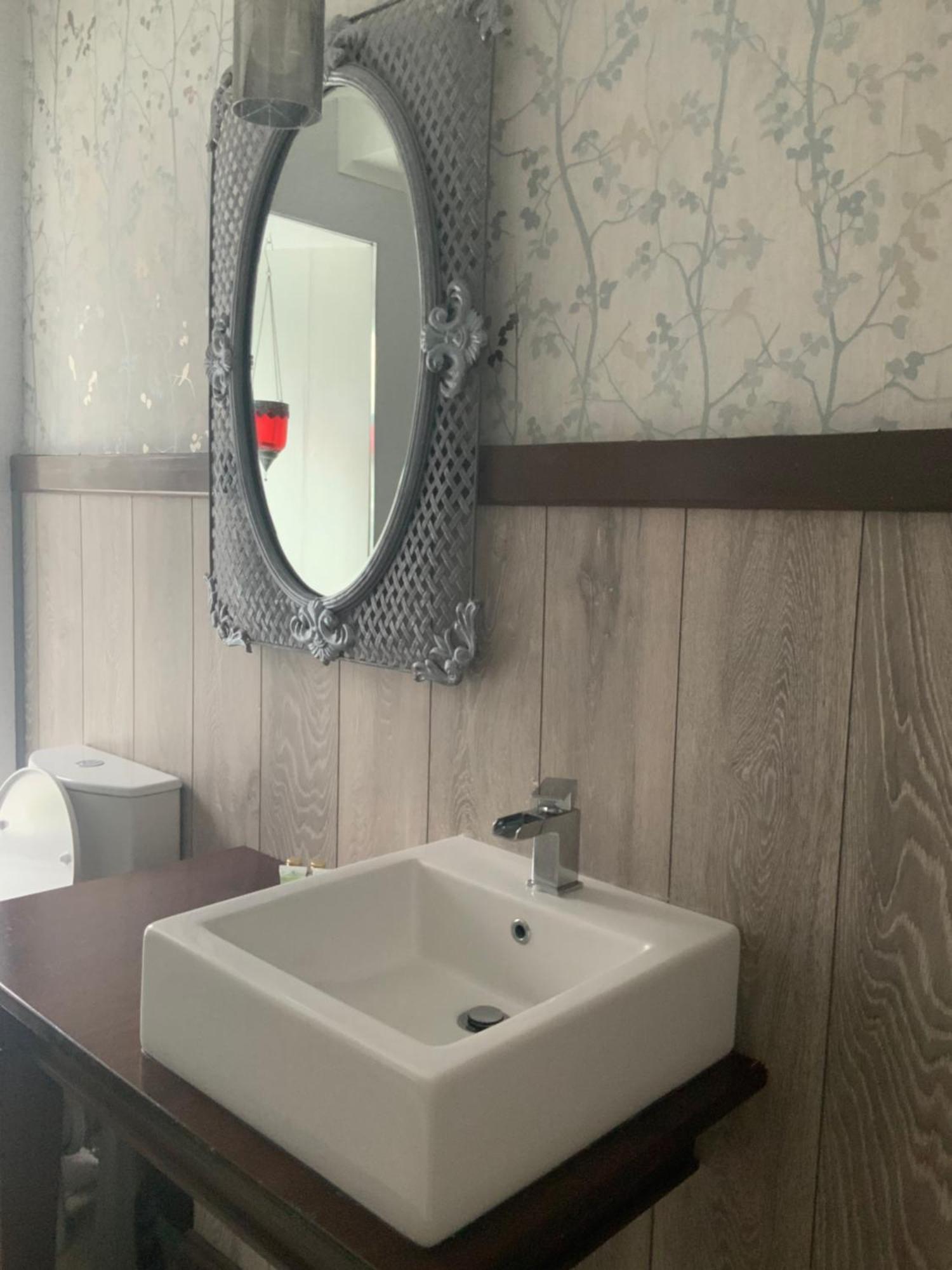 The White House Hotell Sennybridge Rom bilde