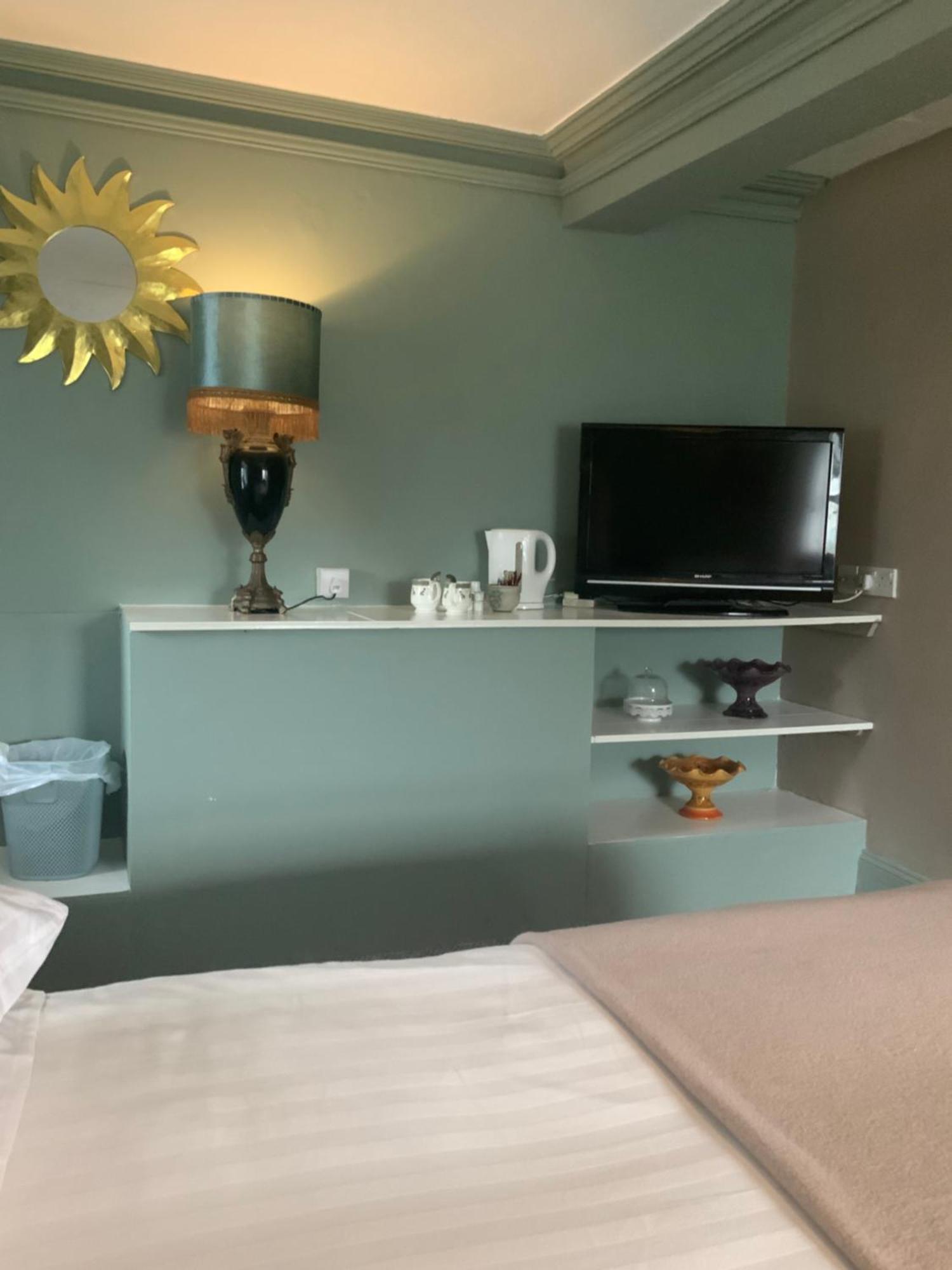 The White House Hotell Sennybridge Rom bilde