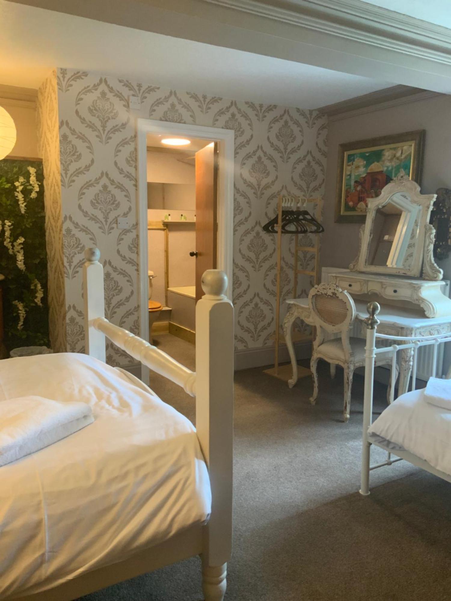 The White House Hotell Sennybridge Rom bilde